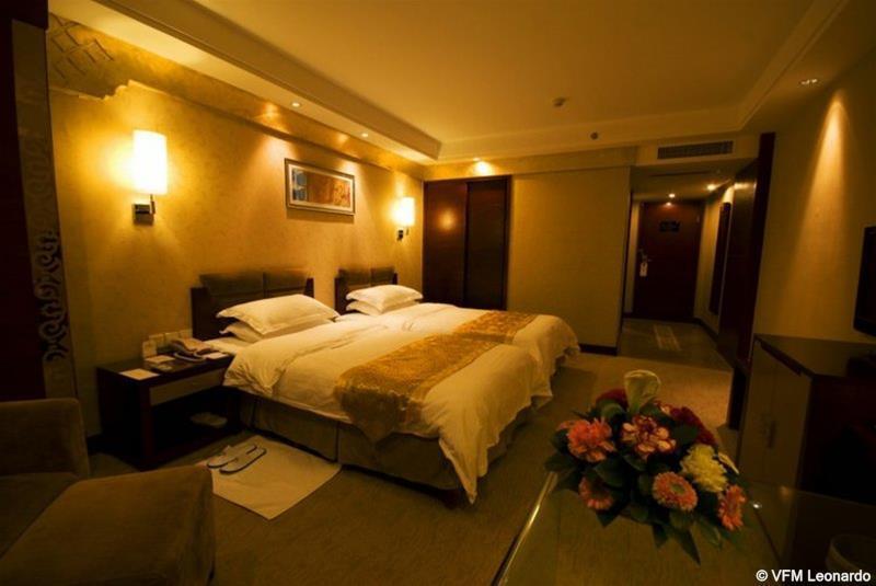 Minshan Lhasa Grand Hotel Chengdu Zimmer foto